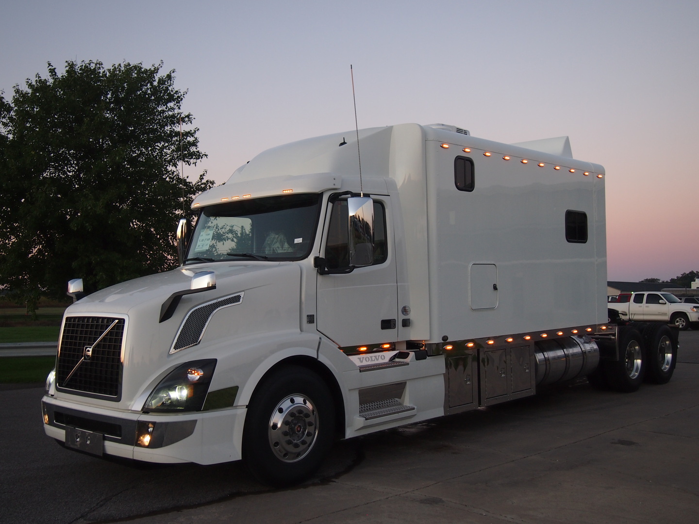 Volvo ARI Legacy Sleepers