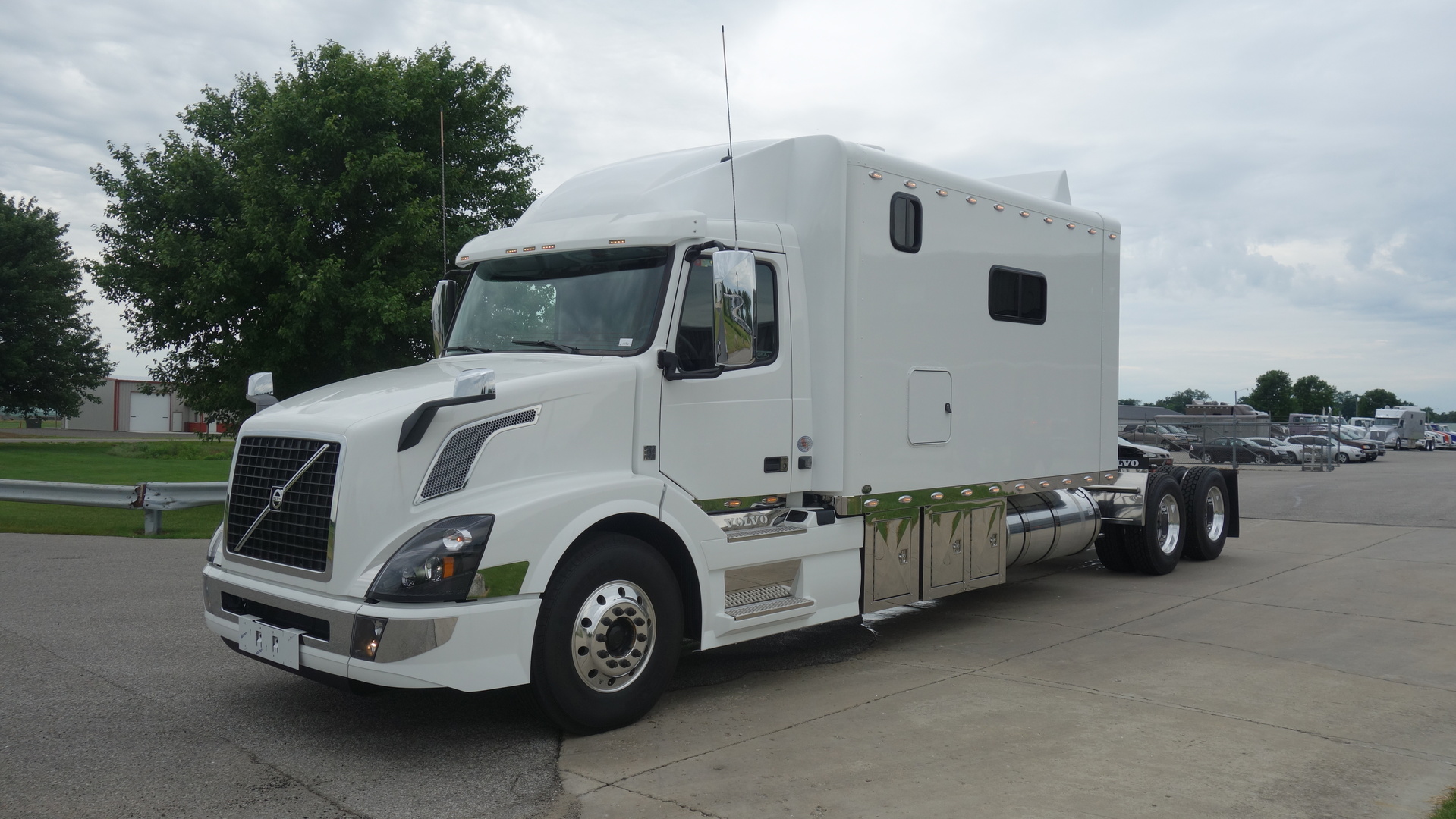 Volvo ARI Legacy Sleepers