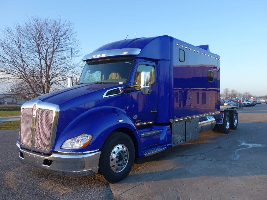 2019 Kenworth T680 with 156 Inch ARI Legacy II RBSD Sleeper - 1769 ...