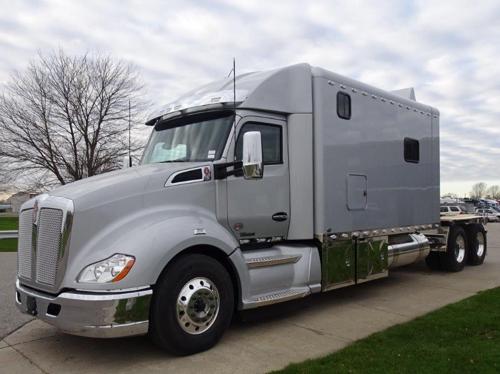 Kenworth t610 Aero Sleeper