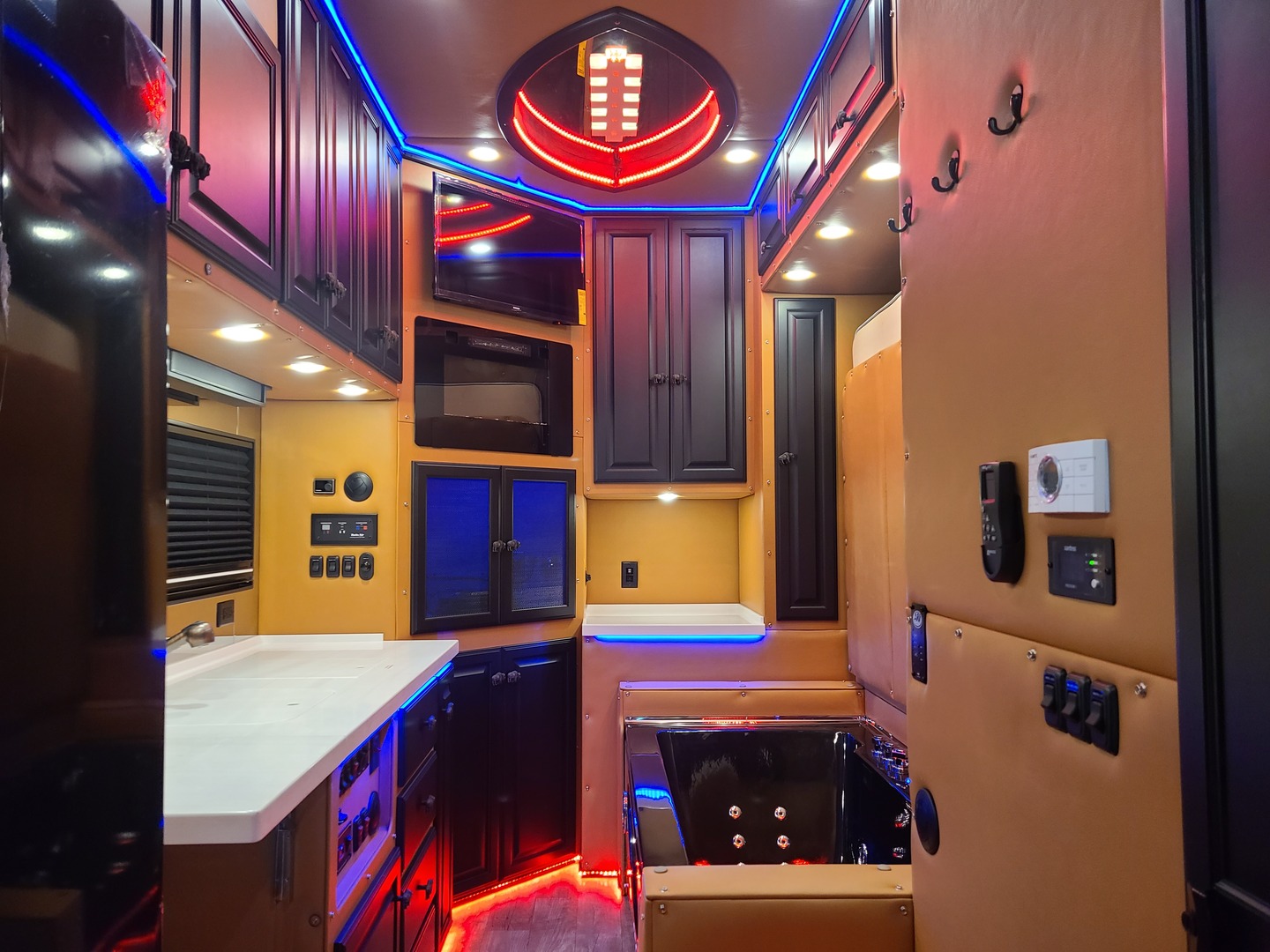 Ari legacy sleepers interior