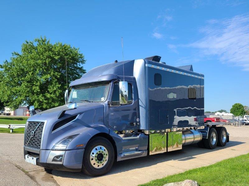 2024 Volvo VNL64T300 with 156 Inch ARI Legacy II RBSD Sleeper 2364