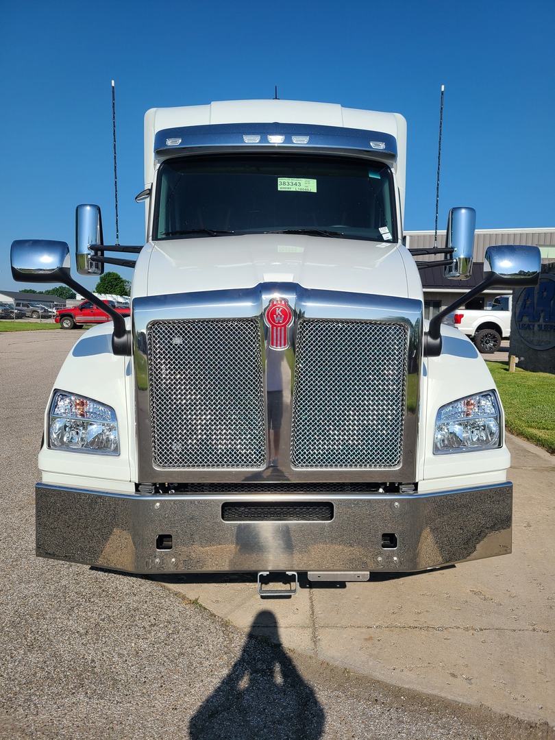 2024 Kenworth T880 With 192 Inch Ari Legacy Ii Rbsdbf Sleeper 2489 Ari Legacy Sleepers 0706